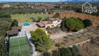 Mediterrane Finca mit 8.970m² in Ruhelage mit Pádelplatz, 4 SZ, 4 Bäder, Wintergarten, Pool, Heizung - Drohnenaufnahme