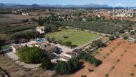 Mediterrane Finca mit 8.970m² in Ruhelage mit Pádelplatz, 4 SZ, 4 Bäder, Wintergarten, Pool, Heizung - Drohnenaufnahme