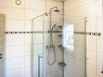 Ruhiges EFH in Top-Wohnlage, KfW 70, 145 qm, 4 SZ, 2 Bäder, Keller, Wintergarten, Wärmepumpe, Garten - Dusche