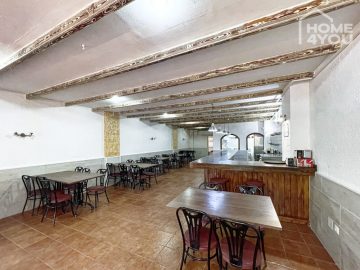 store with top location in Can Picafort, 106sqm, air conditioning hot/cold, kitchen appliances, warehouse, terrace, 07458 can picafort (Spain), Sales room