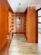 Modern townhouse with ETV license for 8 pers., 580m², 4 bedrooms, 4 bathrooms, pool, garden & XL garage, air conditioning - Ankleideraum