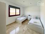 Modern townhouse with ETV license for 8 pers., 580m², 4 bedrooms, 4 bathrooms, pool, garden & XL garage, air conditioning - Schlafzimmer 2
