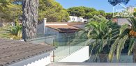Modern villa - 255m², 5 bedrooms, 4 bathrooms, underfloor heating, garden, pool, close to the beach, alarm system, air conditioning - Ausblick
