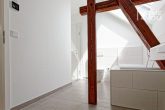 LOFT en casa señorial lujosamente renovada, 2 dormitorios, baño, WC, cocina amueblada, jardín y terrazas, plaza de parking - Wannenbad