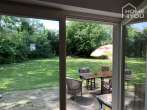 Luxurious town villa in Cologne-Junkersdorf, 286 sqm, 7 rooms, 941 sqm plot, conservatory, fireplace, garden - Terrasse