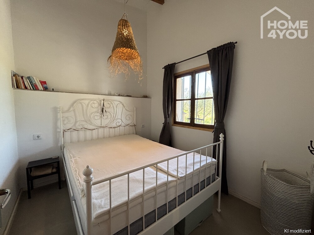 Schlafzimmer 1