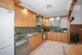 Adosado con piso de invitados en Felanitx - 308 m², 4 habitaciones, 1 baño, terraza, jardín, garaje, opción piscina - Küche