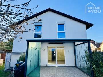 Chalet tranquilo en zona residencial de alto nivel, KfW 70, 145 m², 4 dormitorios, 2 cuartos de baño, sótano, invernadero, bomba de calor, jardín, 50389 Wesseling / Berzdorf, Casa unifamiliar