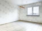 Chalet tranquilo en zona residencial de alto nivel, KfW 70, 145 m², 4 dormitorios, 2 cuartos de baño, sótano, invernadero, bomba de calor, jardín - Wohnen