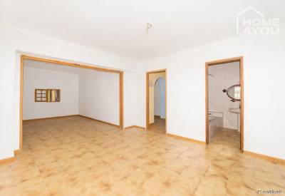 Large apartment building in Felanitx, 285 m², 3 floors, garden, roof terrace, separate residential units, 07200 Felanitx (Spain), Apartment house for sale